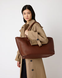 The Eva Weekend Tote